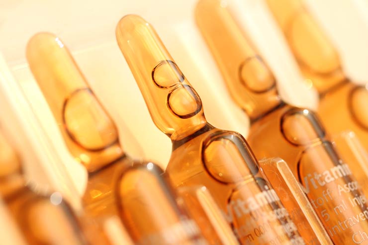 Infusionstherapie – Ampullen Vitamin C Bild von Ampullen für die Vitamin C Infusionstherapie